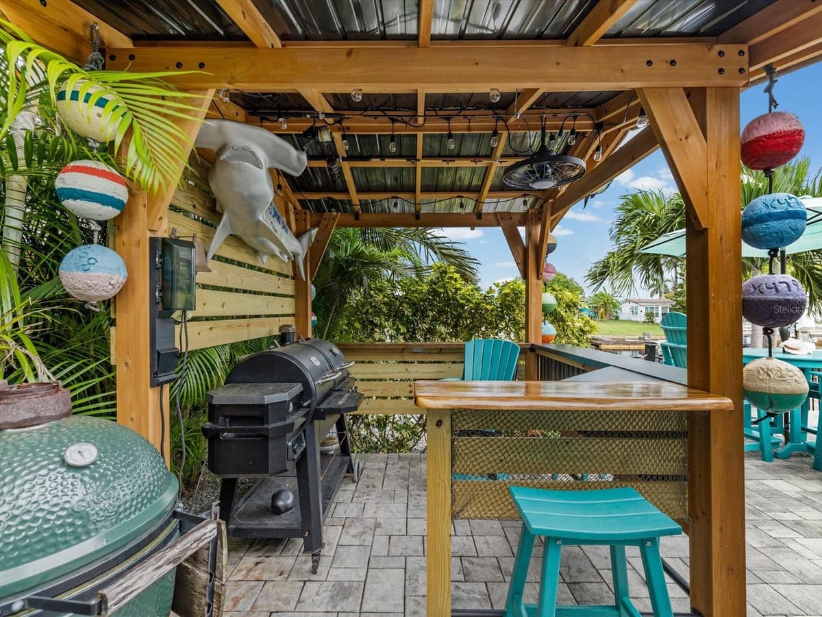 4911 POMPANO DRIVE — photo 38 of 77