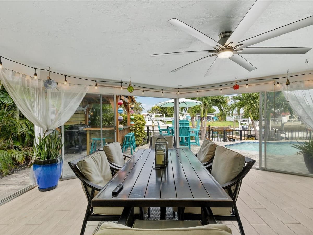 4911 POMPANO DRIVE — photo 31 of 77