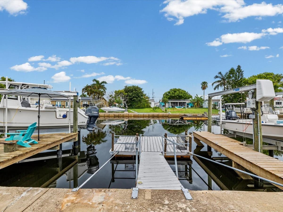 4911 POMPANO DRIVE — photo 44 of 77