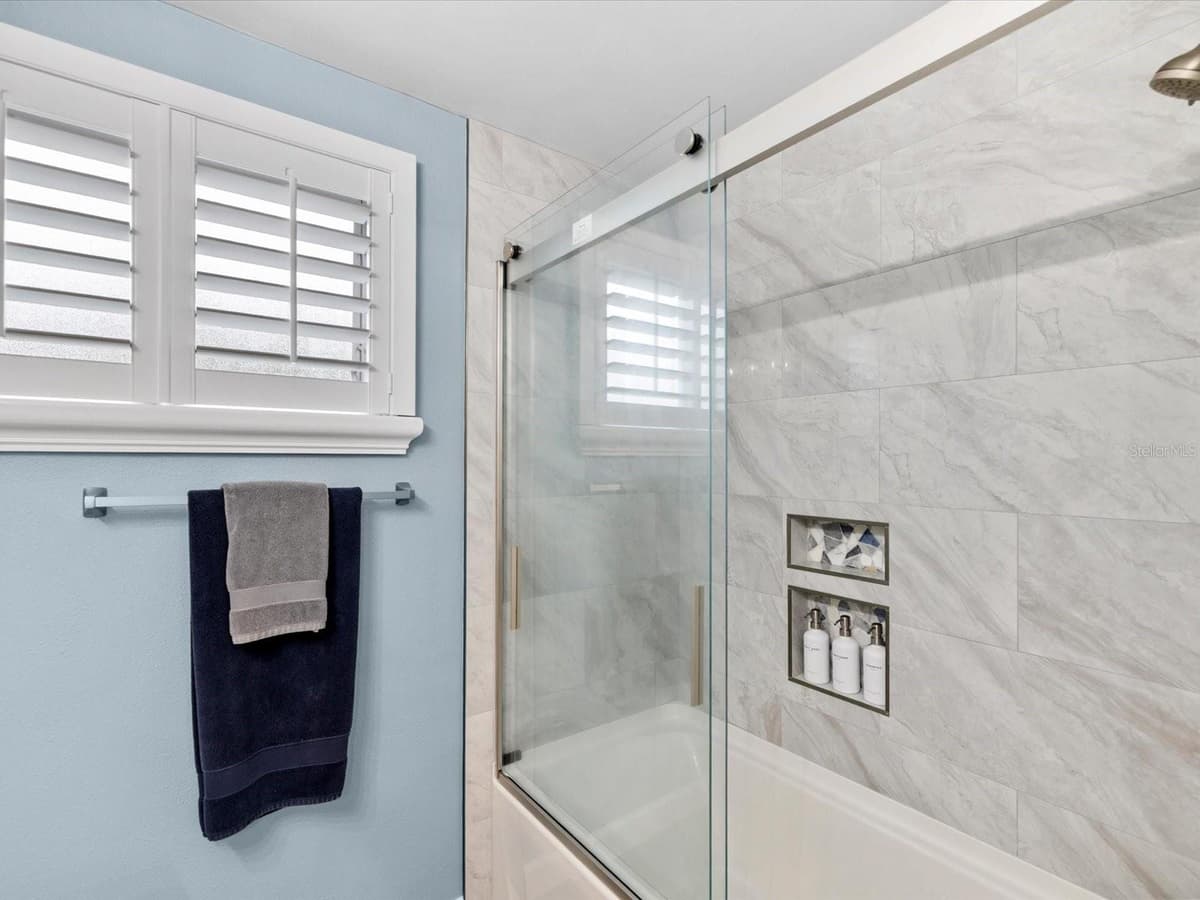 4911 POMPANO DRIVE — photo 24 of 77