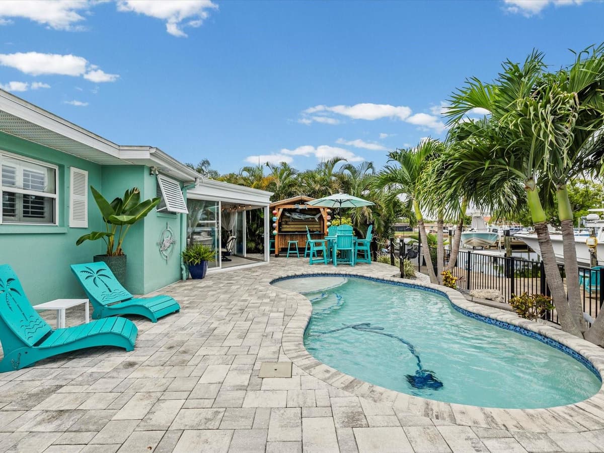 4911 POMPANO DRIVE — photo 4 of 77