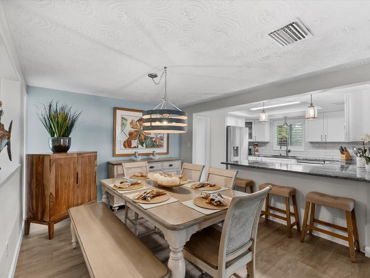4911 POMPANO DRIVE — photo 18 of 77