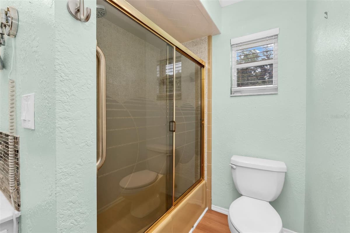 18577 JAY AVENUE — photo 30 of 39