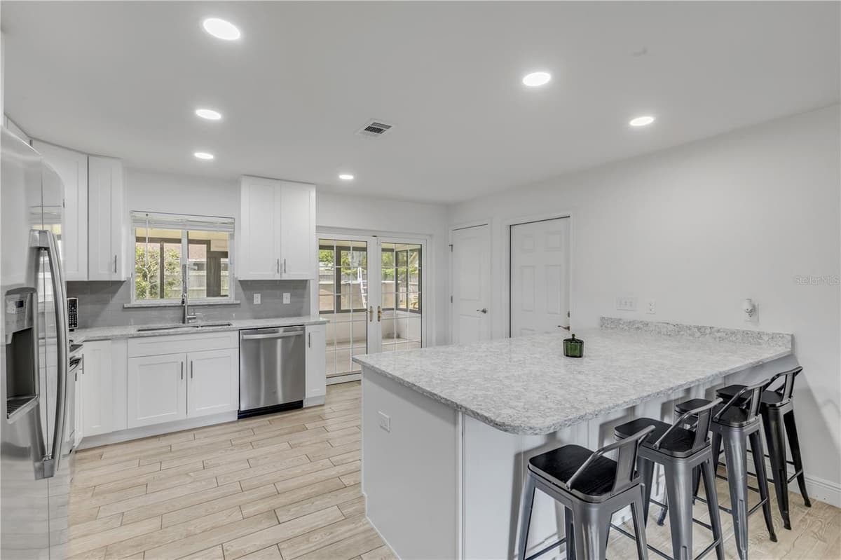 1214 RYAN STREET — photo 16 of 36