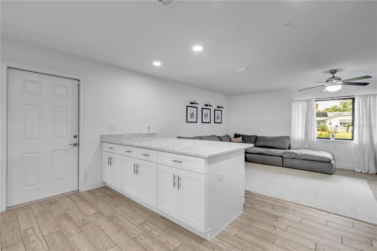 1214 RYAN STREET — photo 17 of 36
