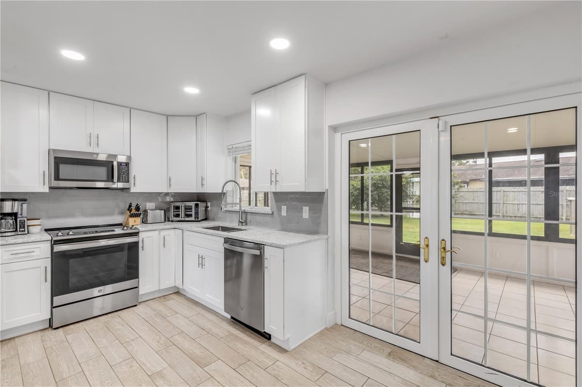1214 RYAN STREET — photo 13 of 36