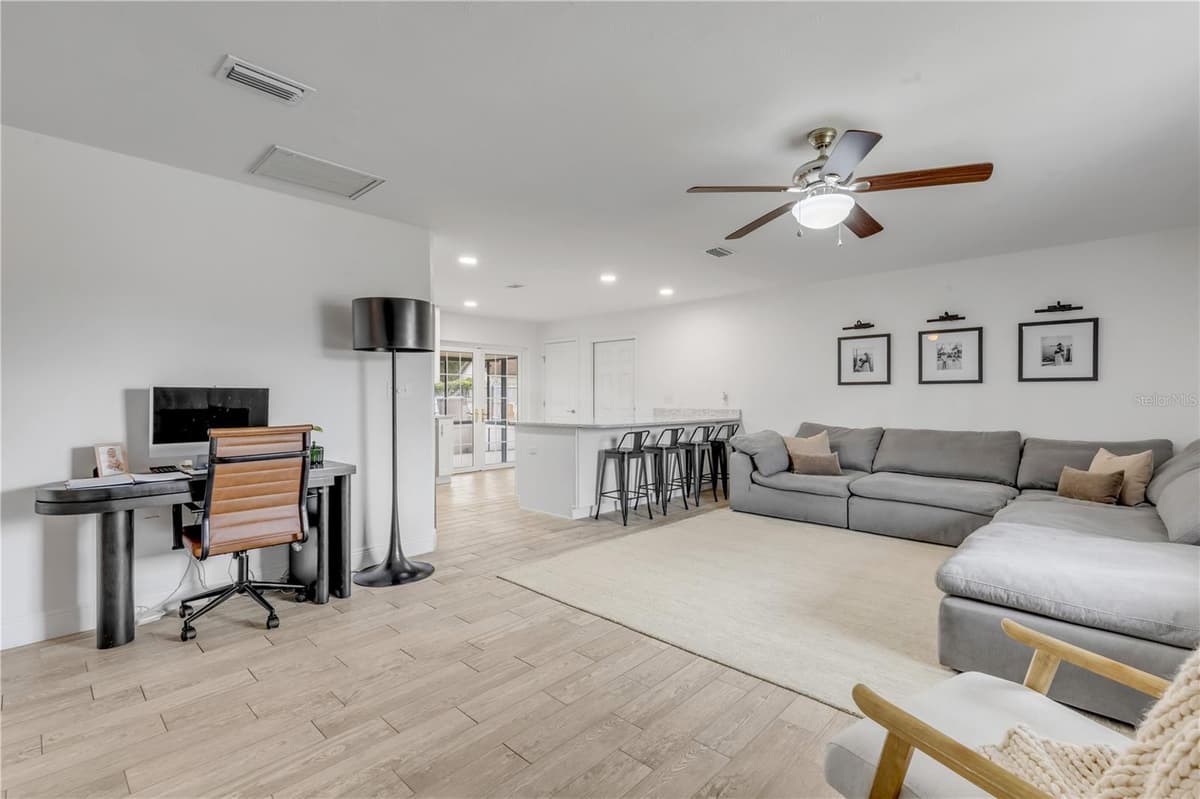 1214 RYAN STREET — photo 10 of 36