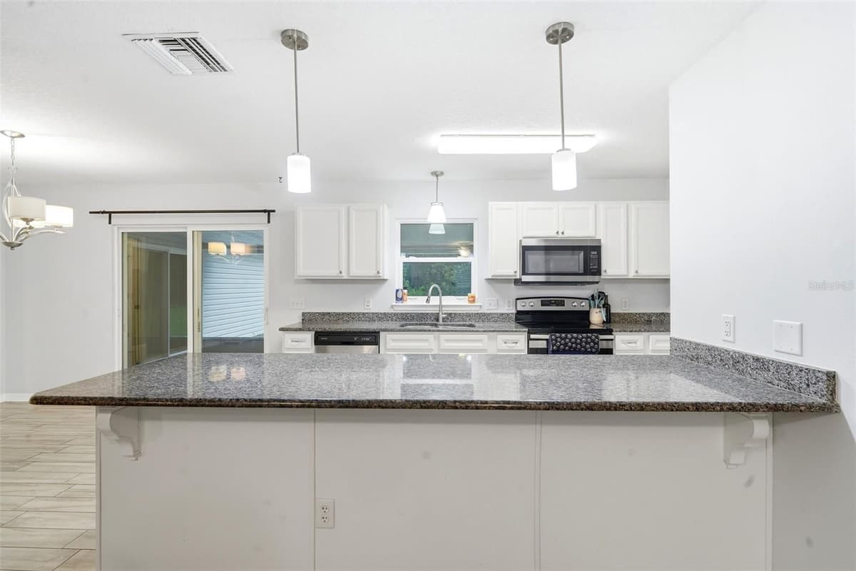 368 CHELSEA STREET — photo 12 of 30