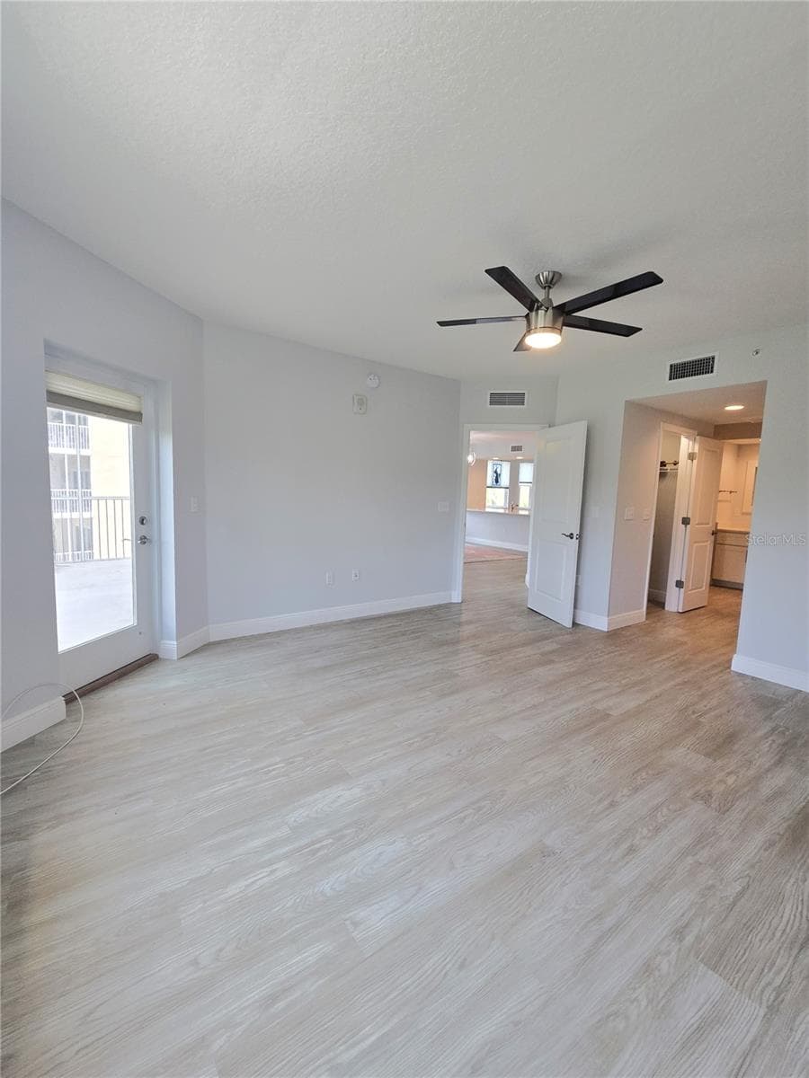 960 STARKEY ROAD — photo 23 of 79
