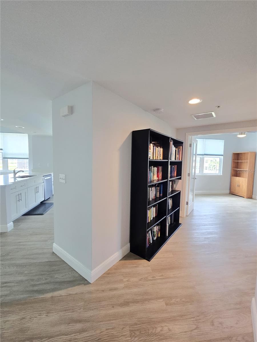 960 STARKEY ROAD — photo 34 of 79