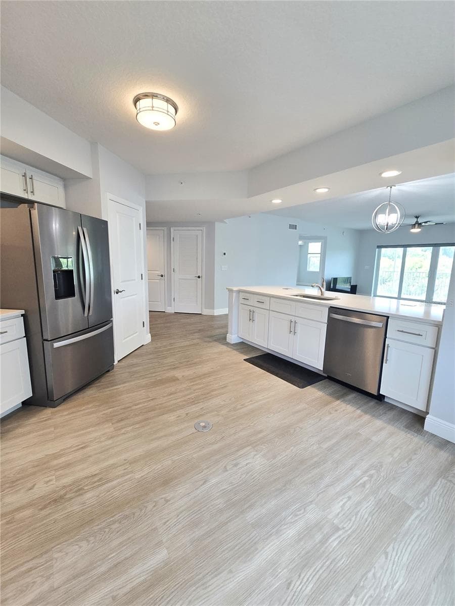 960 STARKEY ROAD — photo 12 of 79