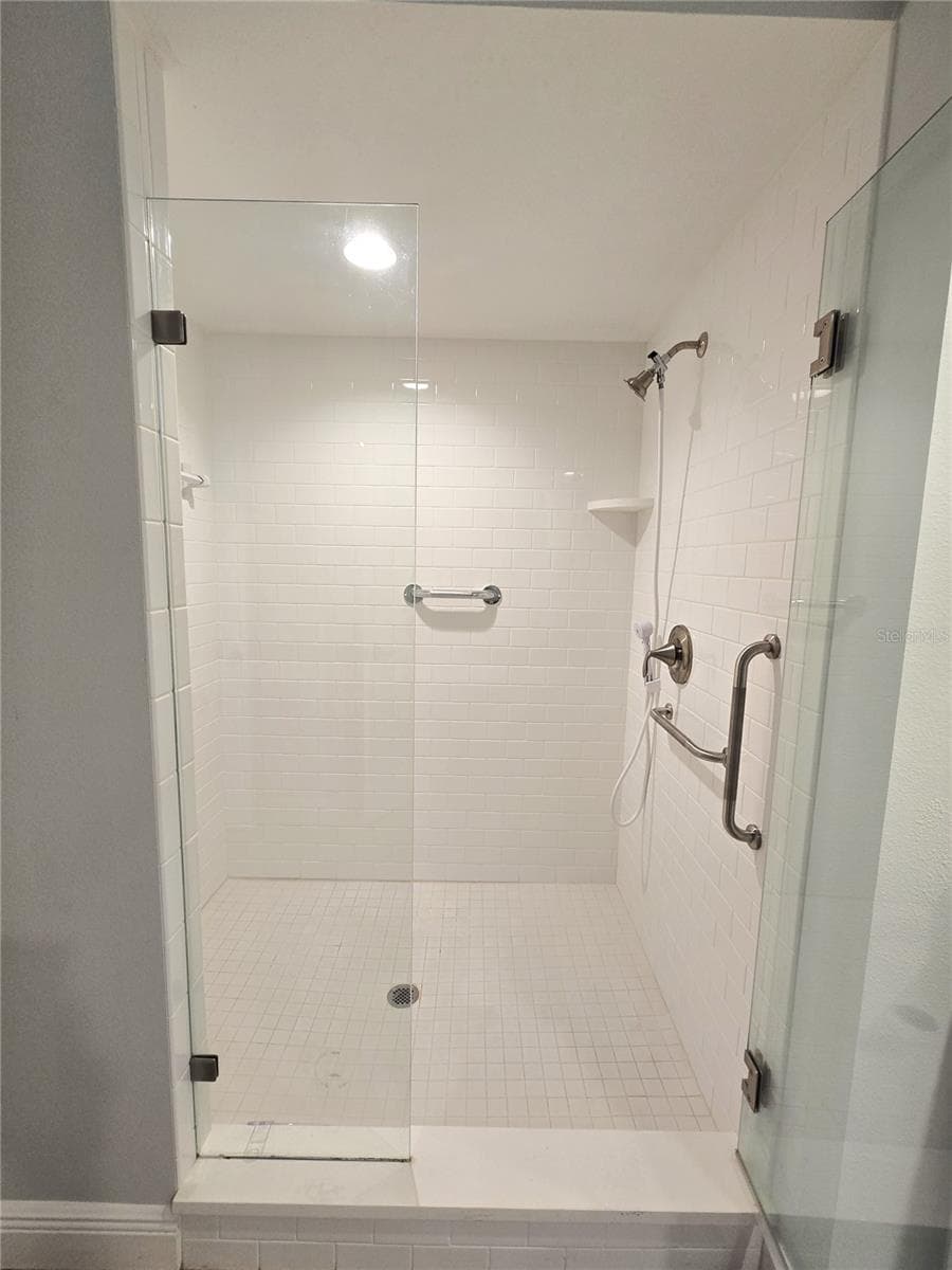 960 STARKEY ROAD — photo 28 of 79