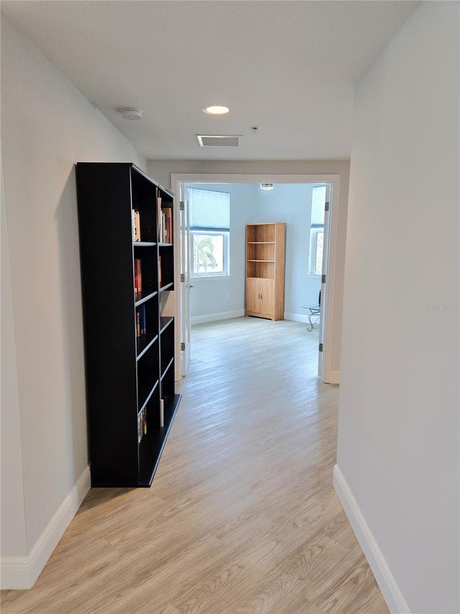 960 STARKEY ROAD — photo 35 of 79
