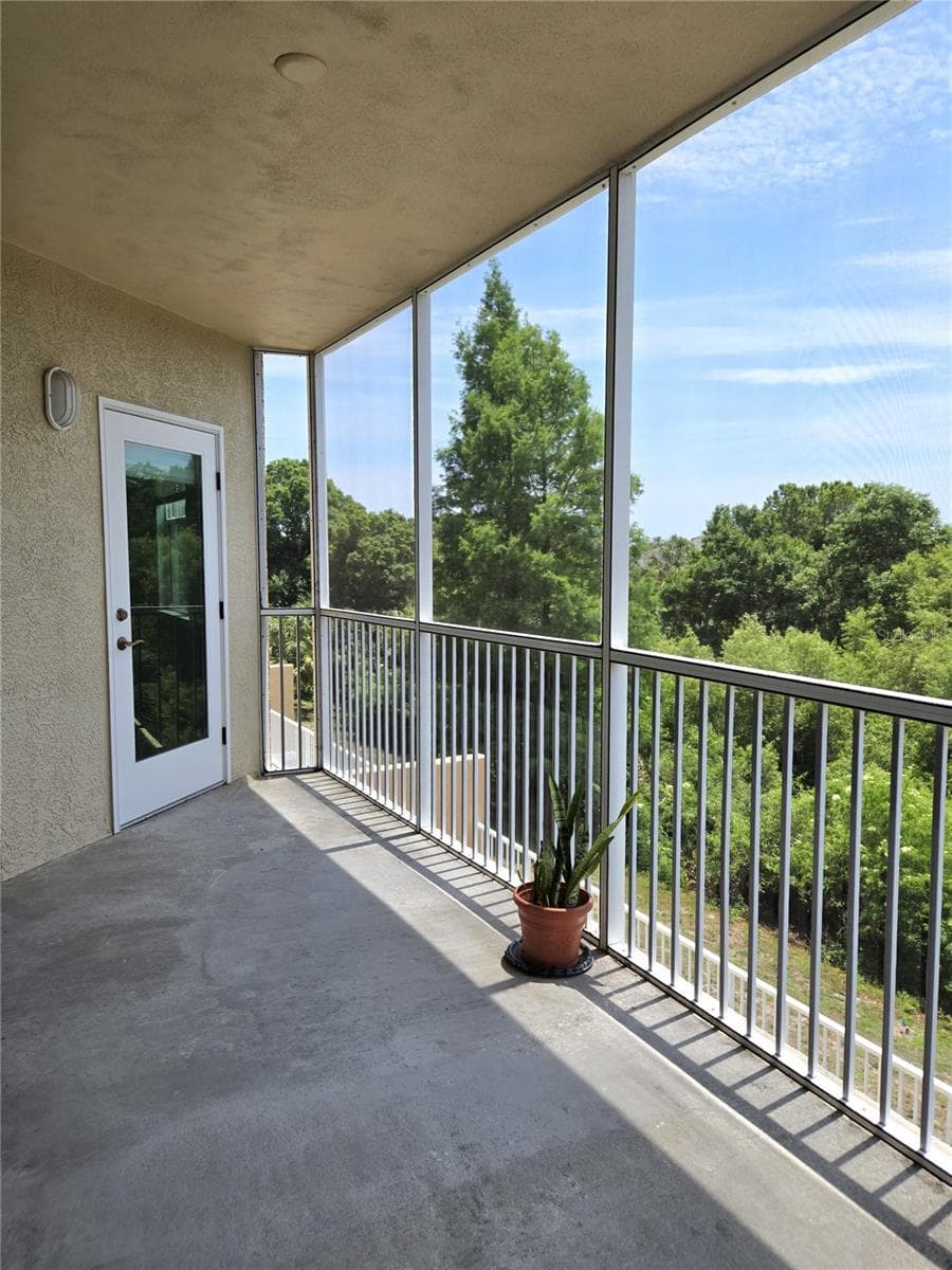 960 STARKEY ROAD — photo 33 of 79