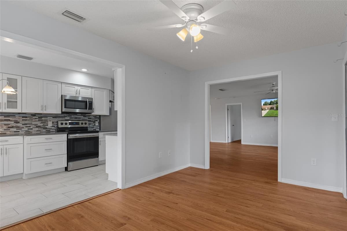 3644 LAURELWOOD LOOP — photo 28 of 66