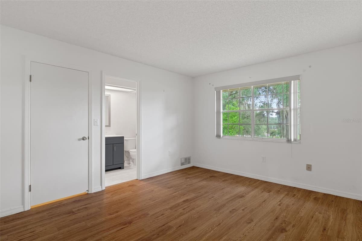 3644 LAURELWOOD LOOP — photo 32 of 66
