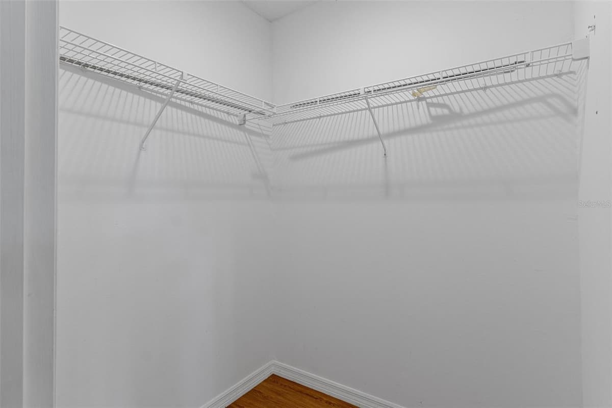 3644 LAURELWOOD LOOP — photo 37 of 66