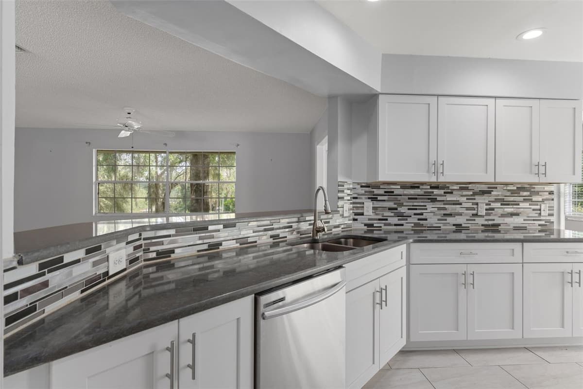 3644 LAURELWOOD LOOP — photo 25 of 66