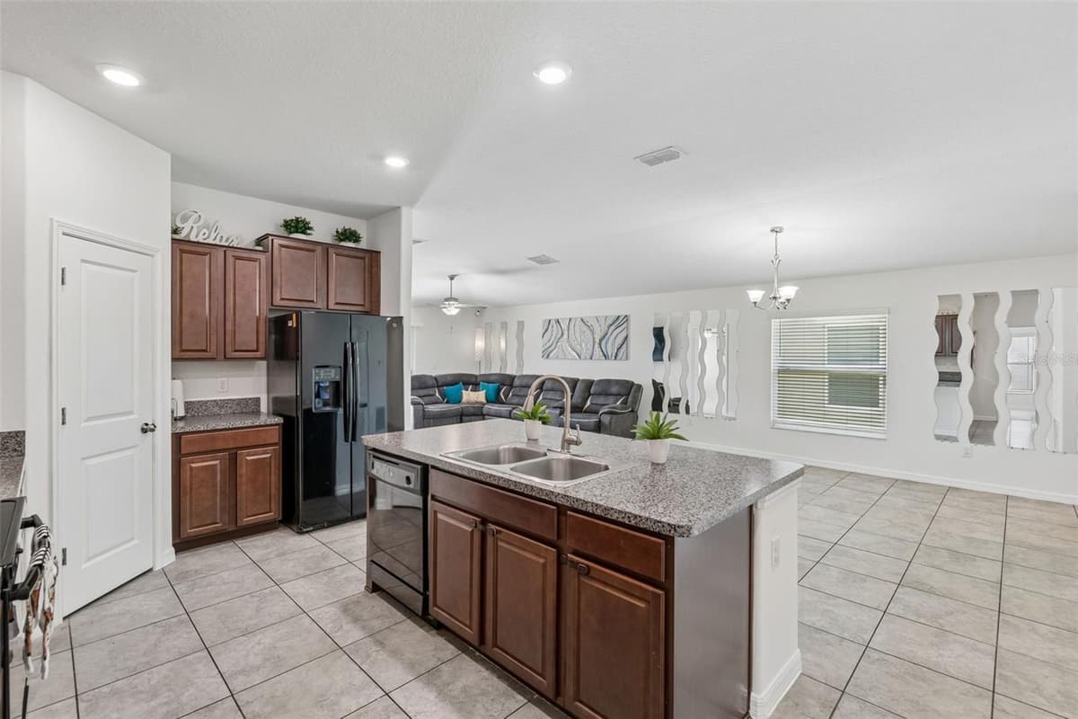 928 ZONE TAILED HAWK PLACE — photo 6 of 45