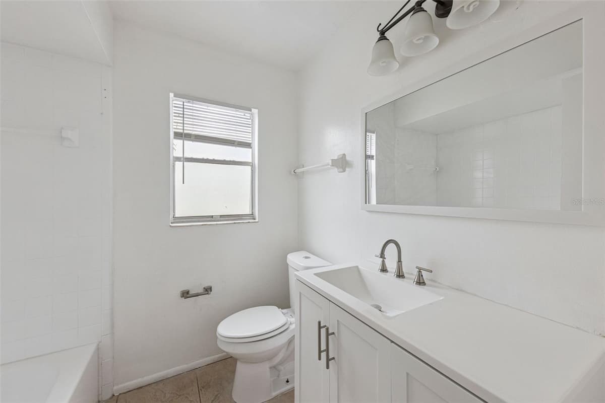 46 FAIRFAX AVENUE — photo 19 of 25