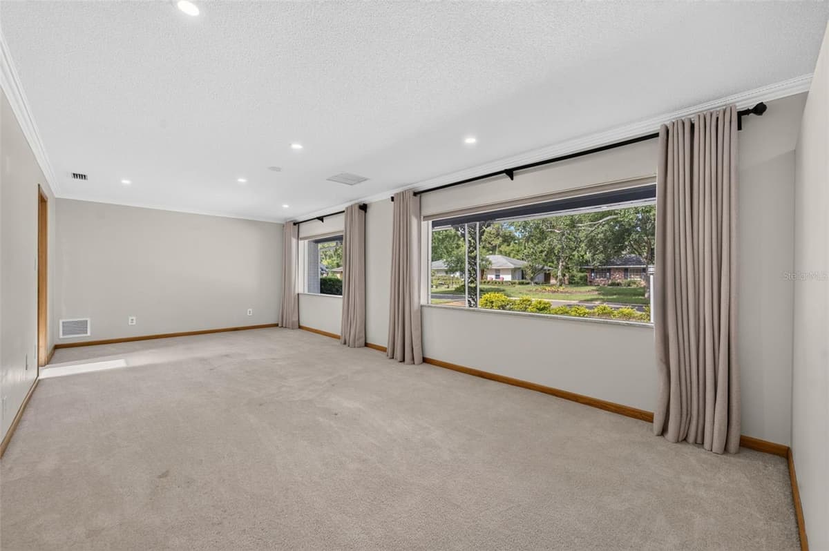 938 GOLFSIDE DRIVE — photo 10 of 48