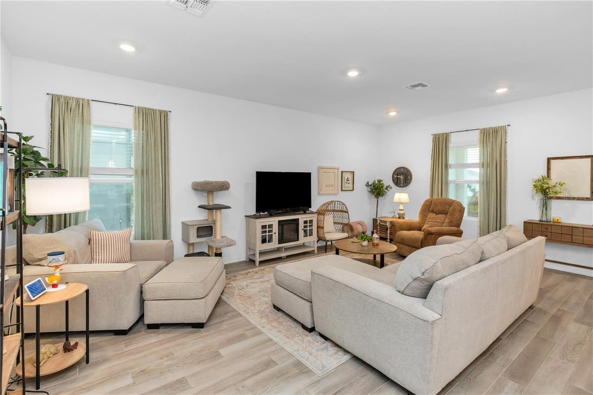 1450 ARBOR HILL DRIVE — photo 8 of 29