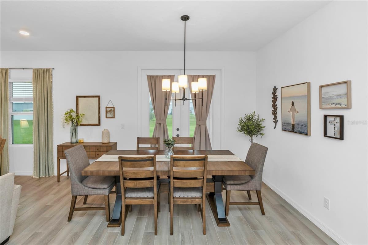 1450 ARBOR HILL DRIVE — photo 10 of 29