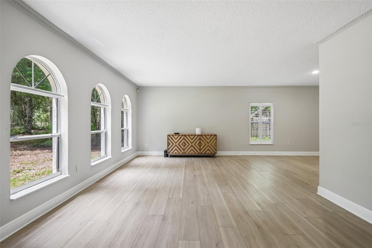 4920 78TH AVENUE — photo 7 of 47