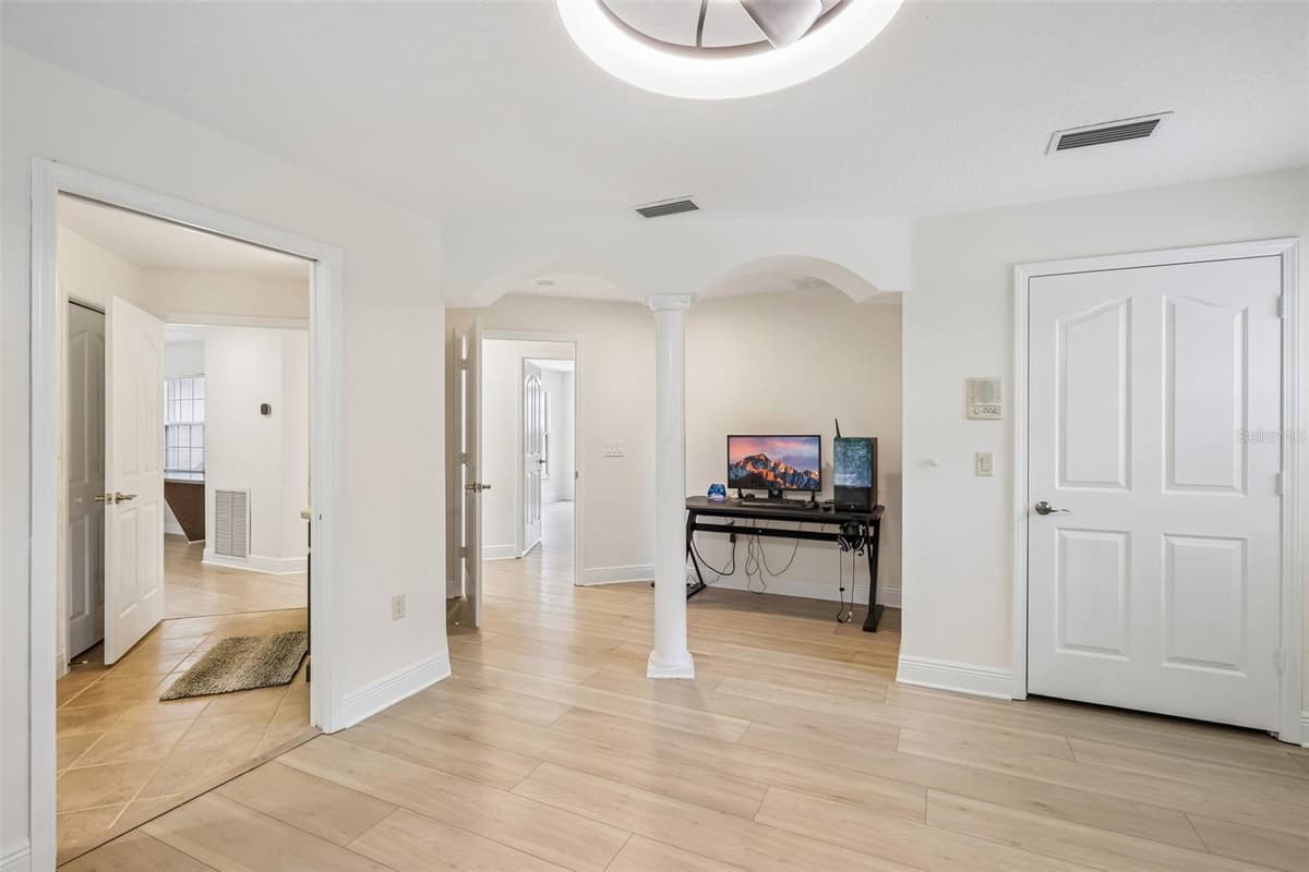4920 78TH AVENUE — photo 30 of 47