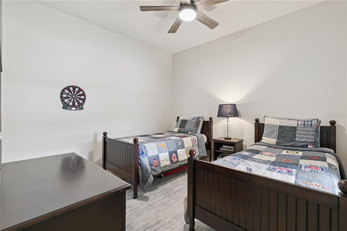 13449 CARROWAY STREET — photo 13 of 33