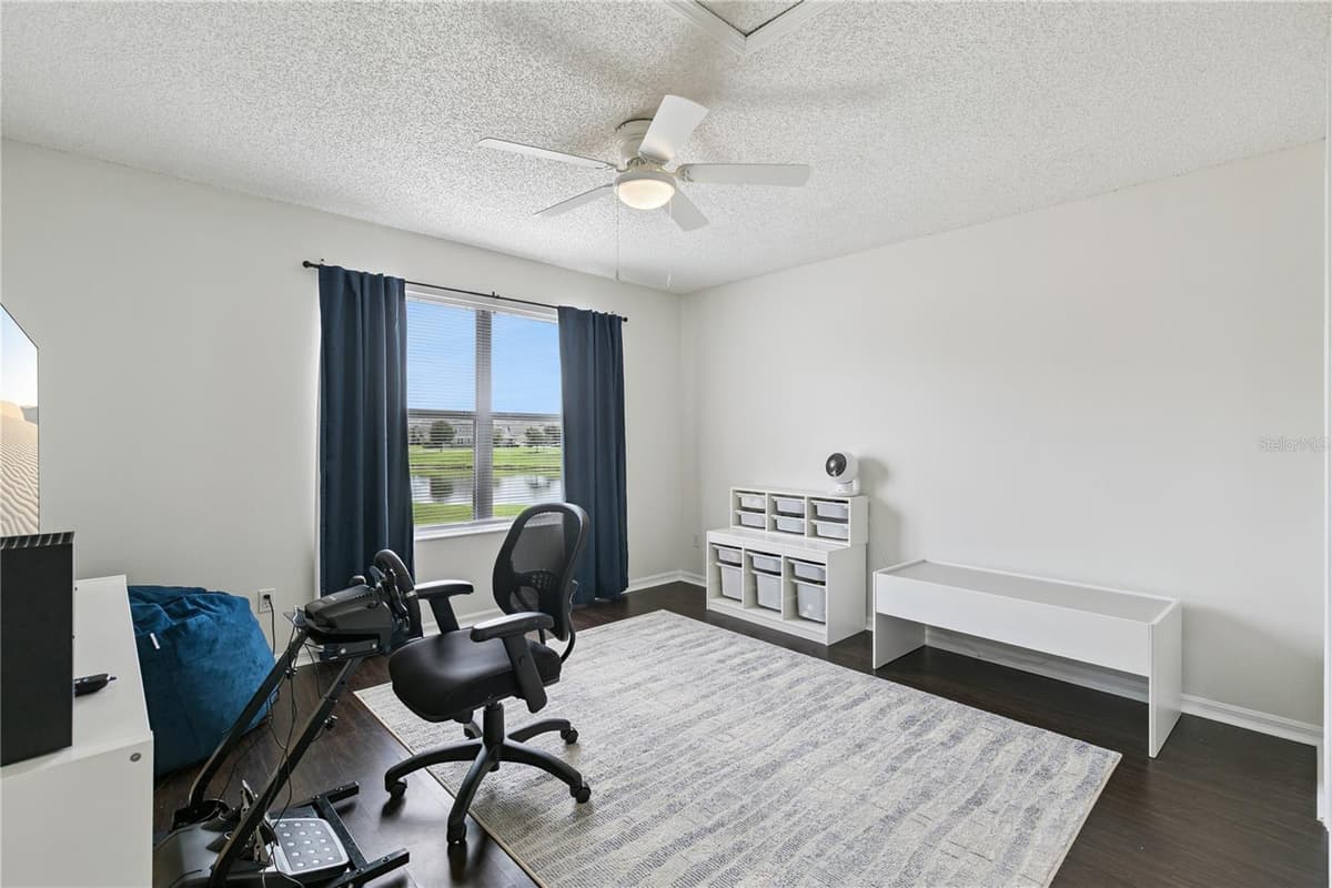 13449 CARROWAY STREET — photo 14 of 33