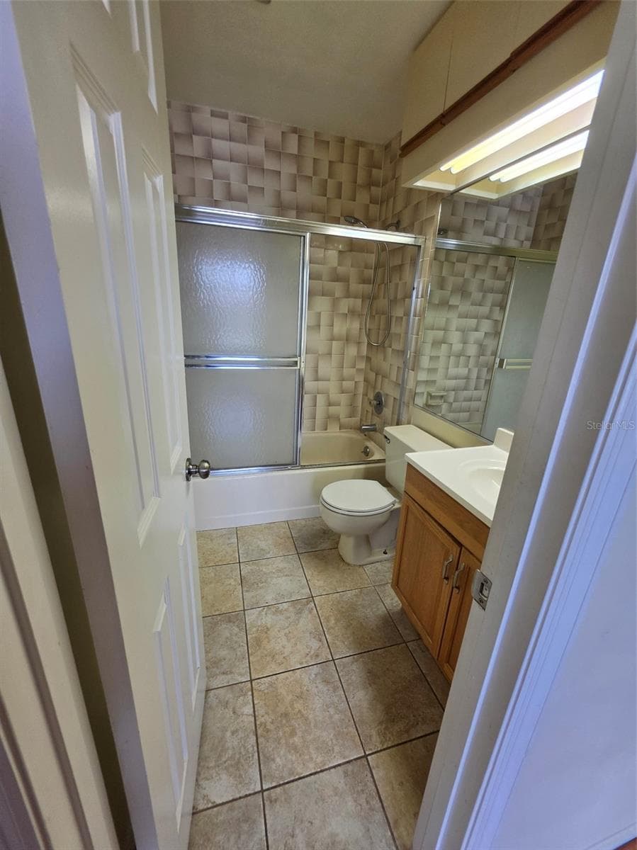7450 WYNNEWOOD SQUARE — photo 21 of 41