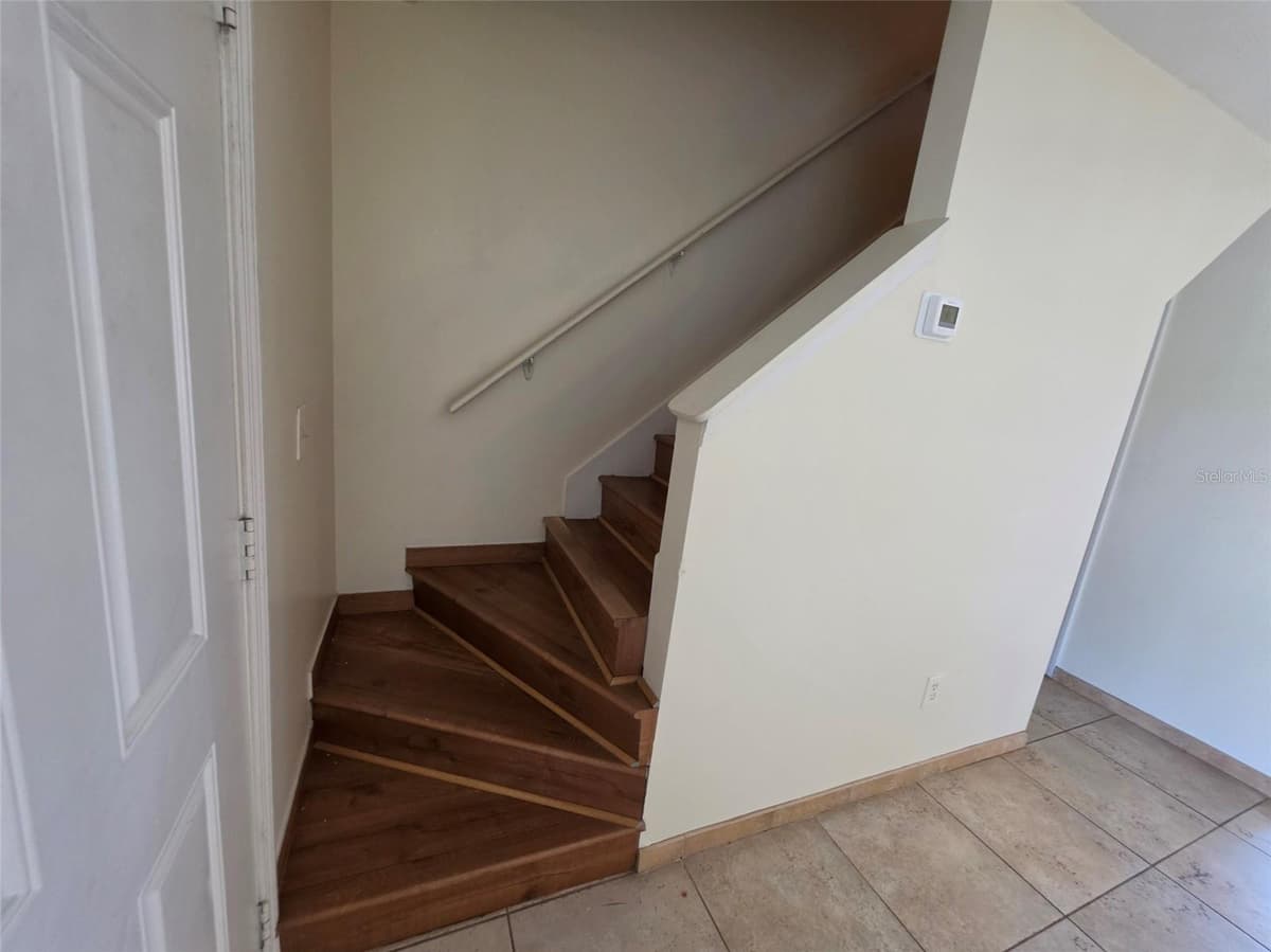 7450 WYNNEWOOD SQUARE — photo 5 of 41
