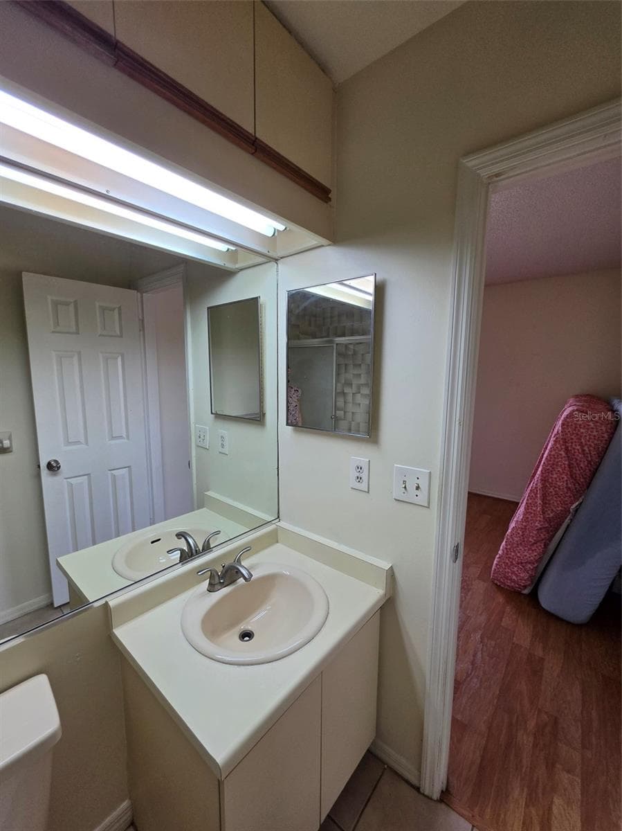 7450 WYNNEWOOD SQUARE — photo 29 of 41