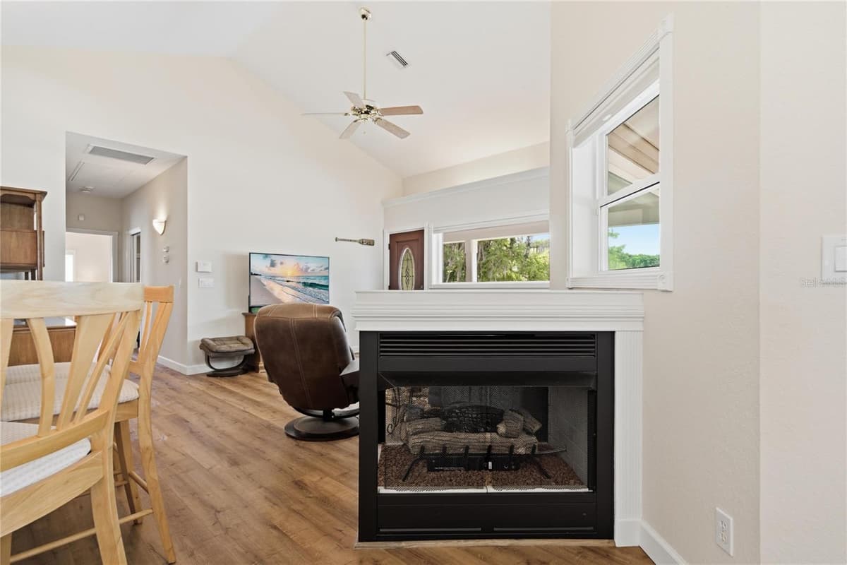 6610 MERLEING LOOP — photo 8 of 30
