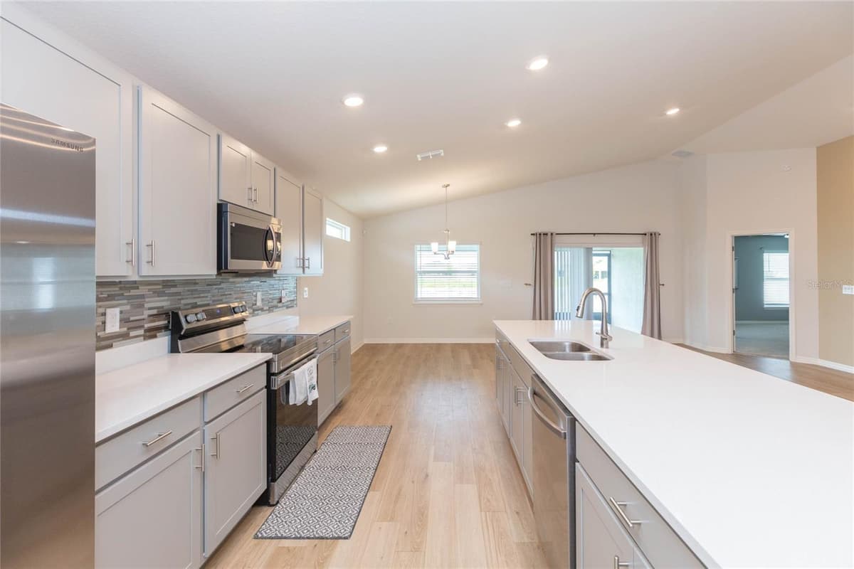 35171 CRESCENT CREEK DRIVE — photo 14 of 62