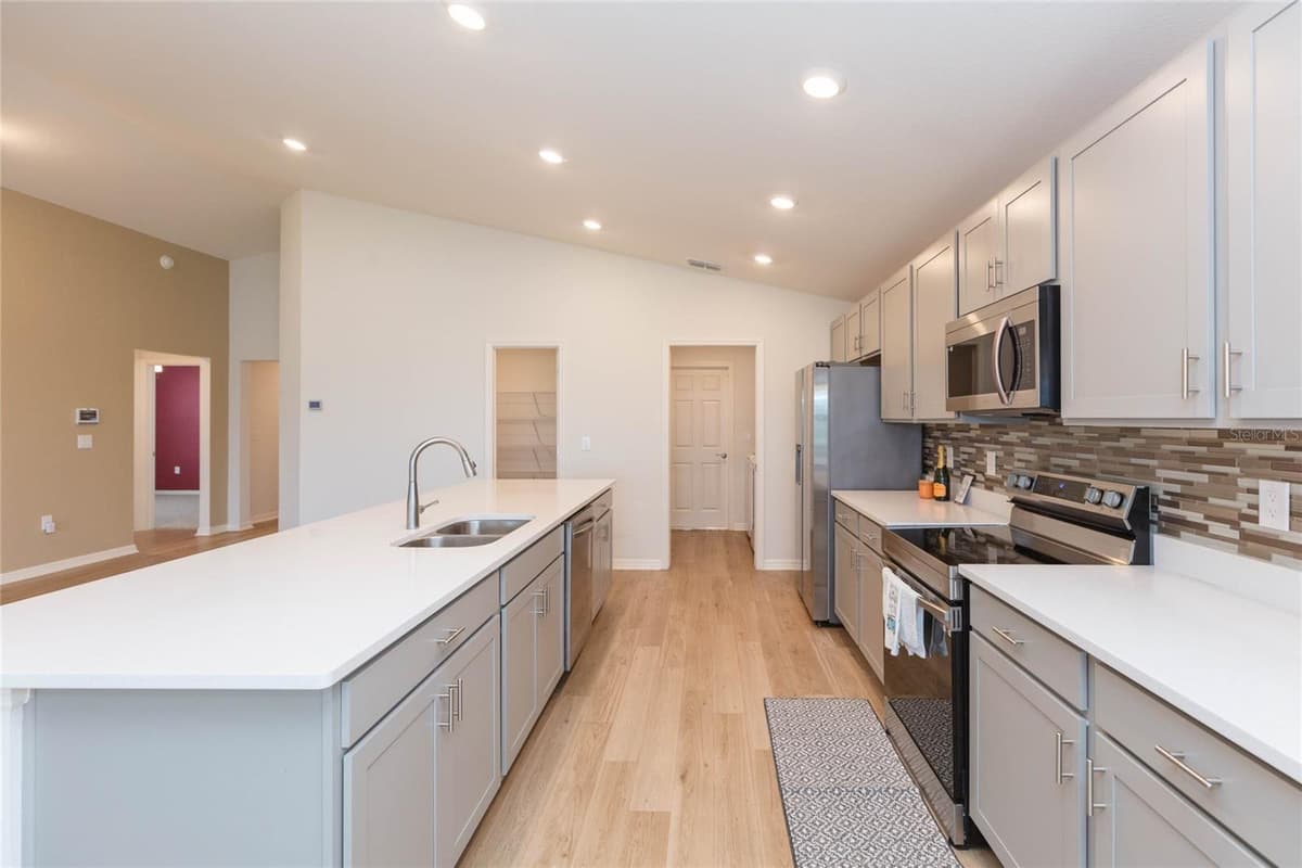 35171 CRESCENT CREEK DRIVE — photo 11 of 62