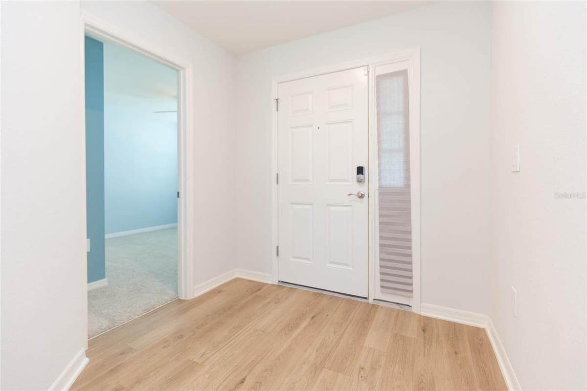 35171 CRESCENT CREEK DRIVE — photo 5 of 62