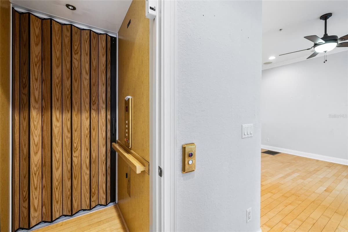 6039 PRINTERY STREET — photo 11 of 44