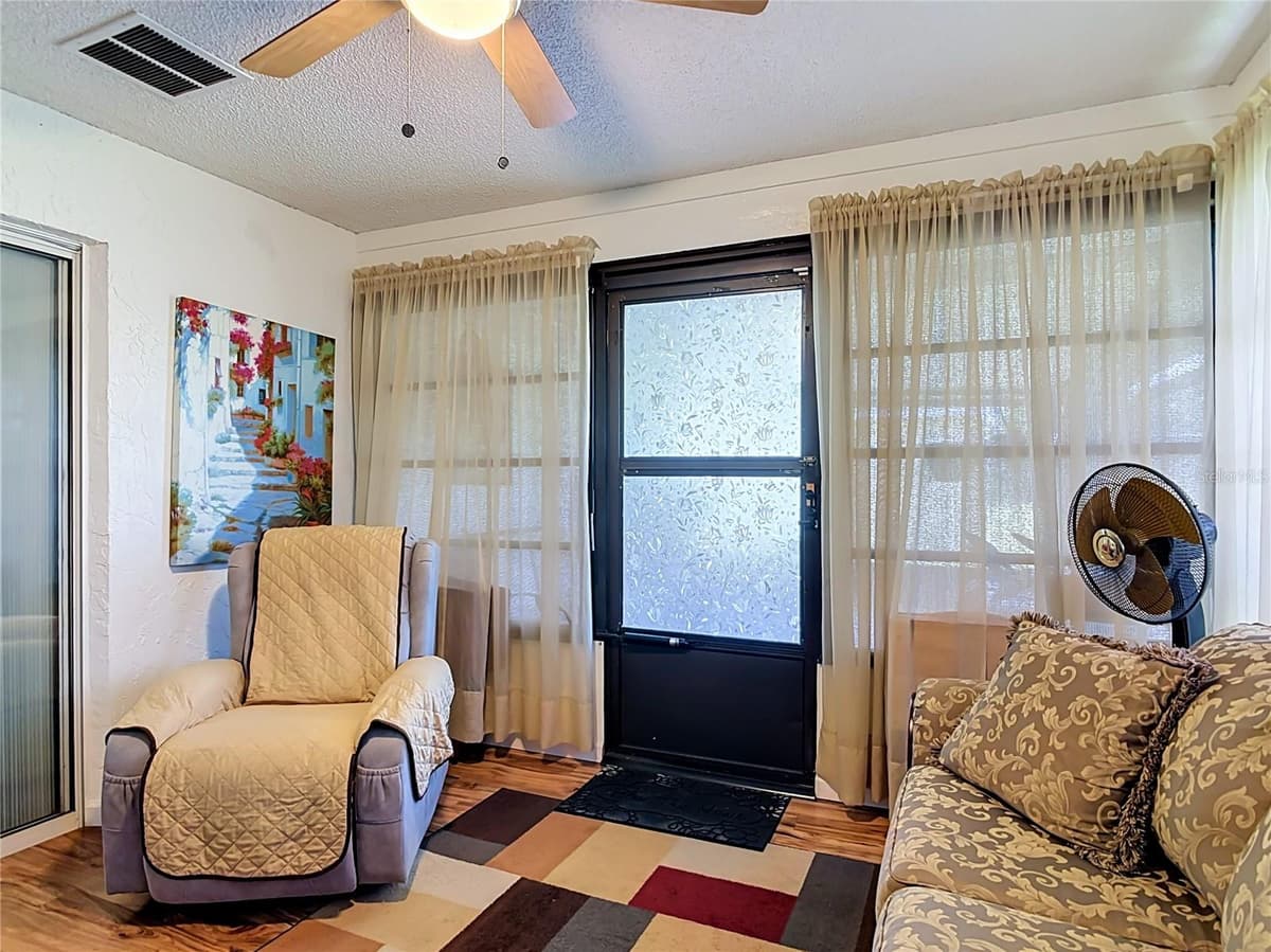 1535 LAVILLA STREET — photo 32 of 44
