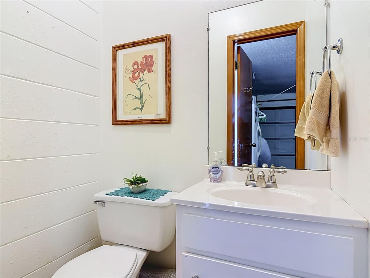1535 LAVILLA STREET — photo 33 of 44