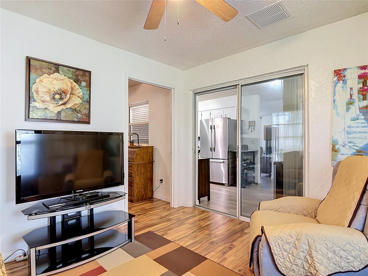 1535 LAVILLA STREET — photo 30 of 44