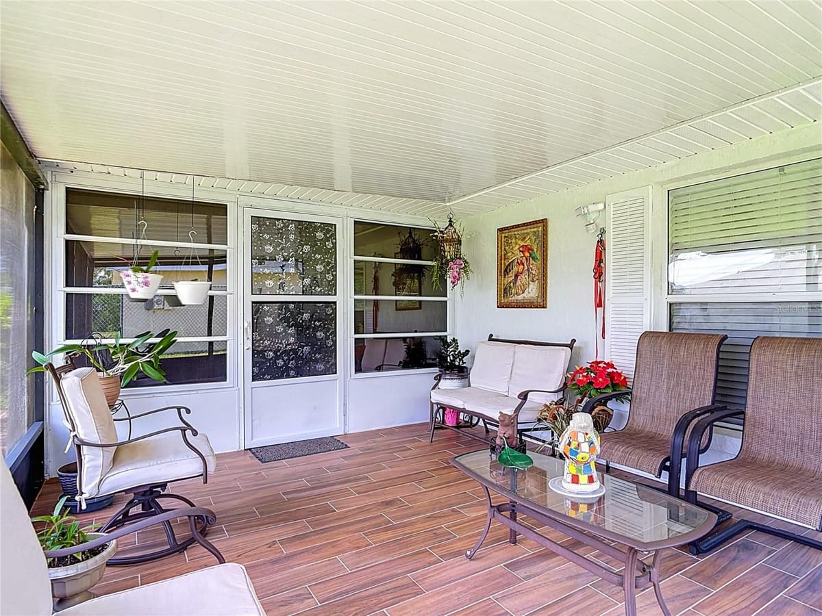1535 LAVILLA STREET — photo 36 of 44