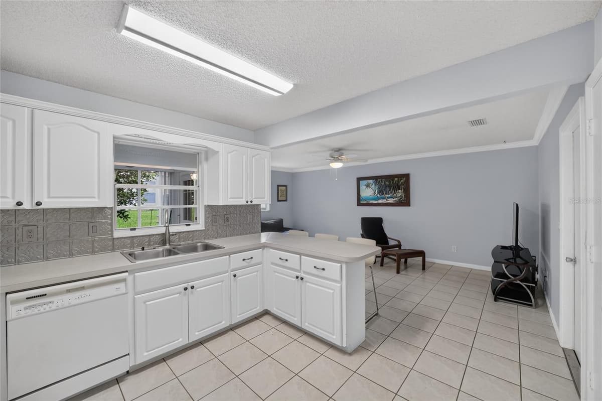 8878 90TH LANE — photo 38 of 54
