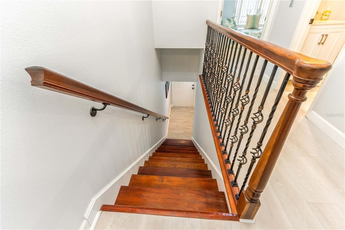320 ISLAND WAY — photo 4 of 45