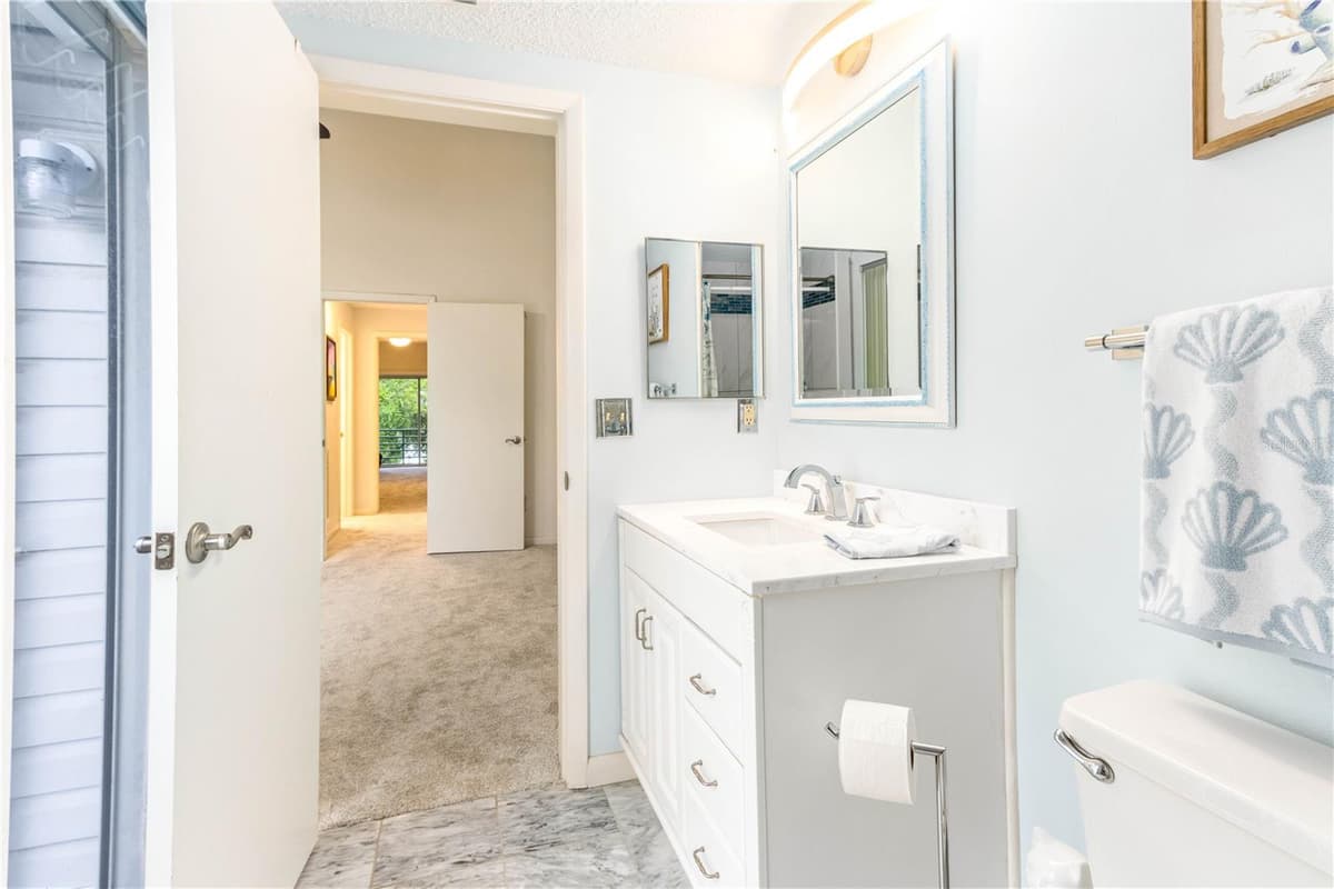 320 ISLAND WAY — photo 15 of 45