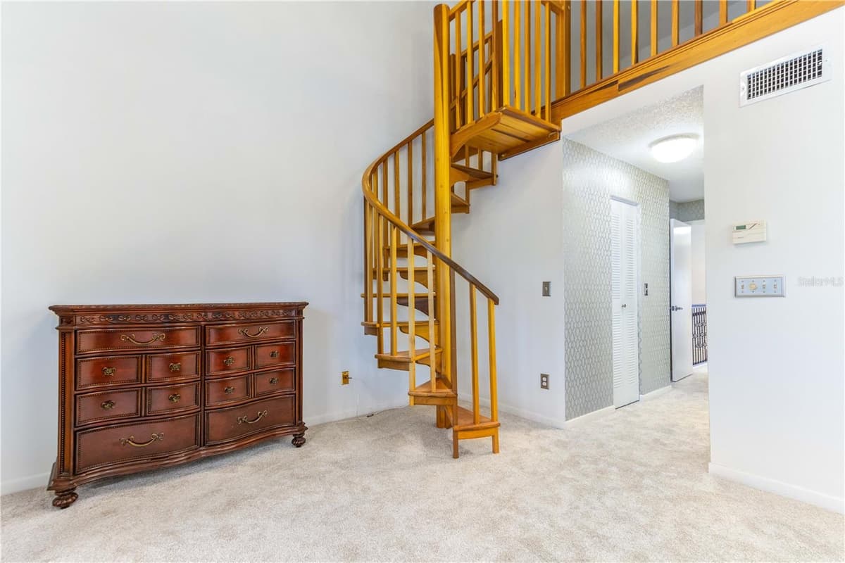 320 ISLAND WAY — photo 22 of 45