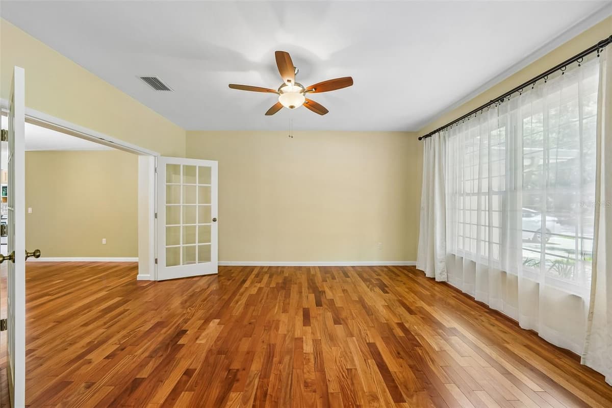 818 VILLAGE WAY — photo 12 of 49