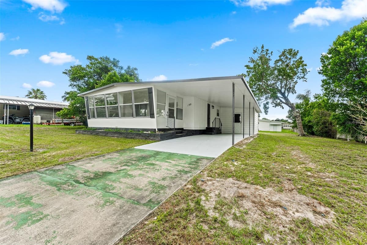 130 FLORENCE BOULEVARD — photo 1 of 21