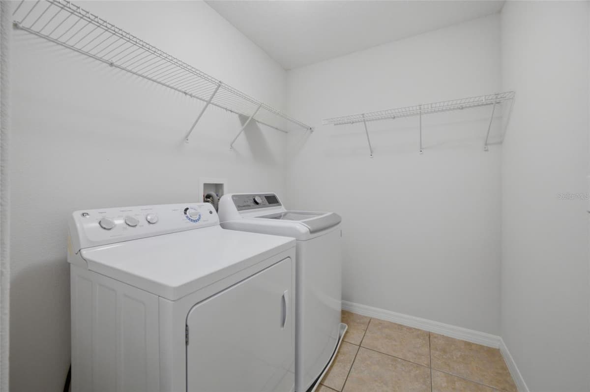 12407 GILMERTON MIST LANE — photo 36 of 50